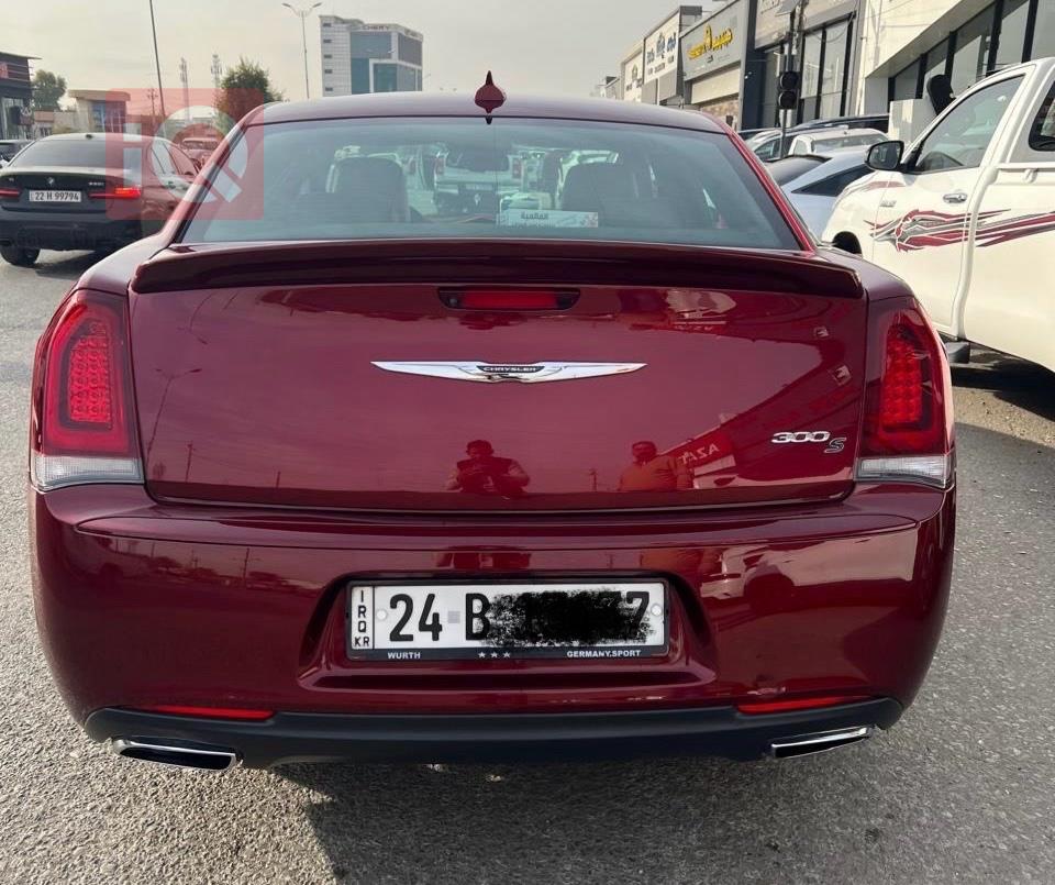 كرايسلر 300